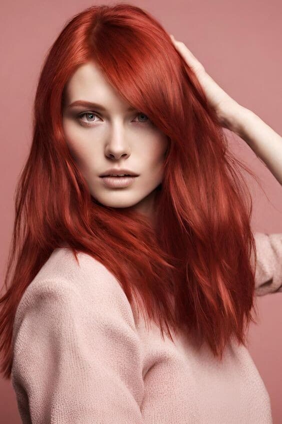 20+ Flame-Kissed Fab: Medium-Length Haircuts for Redheads  